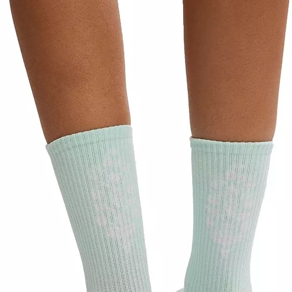 FP MOVEMENT BY FREE PEOPLE NWT LAST LAP SOCKS PISTACHIO - Picture 1 of 4